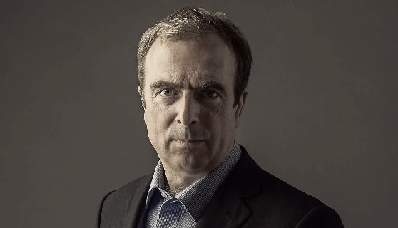 Peter Hitchins - The Great Con That Ruined Britain