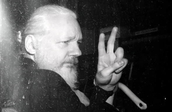 Craig Murray: The Re-Opening of the Swedish Assange Case Should Be Welcomed